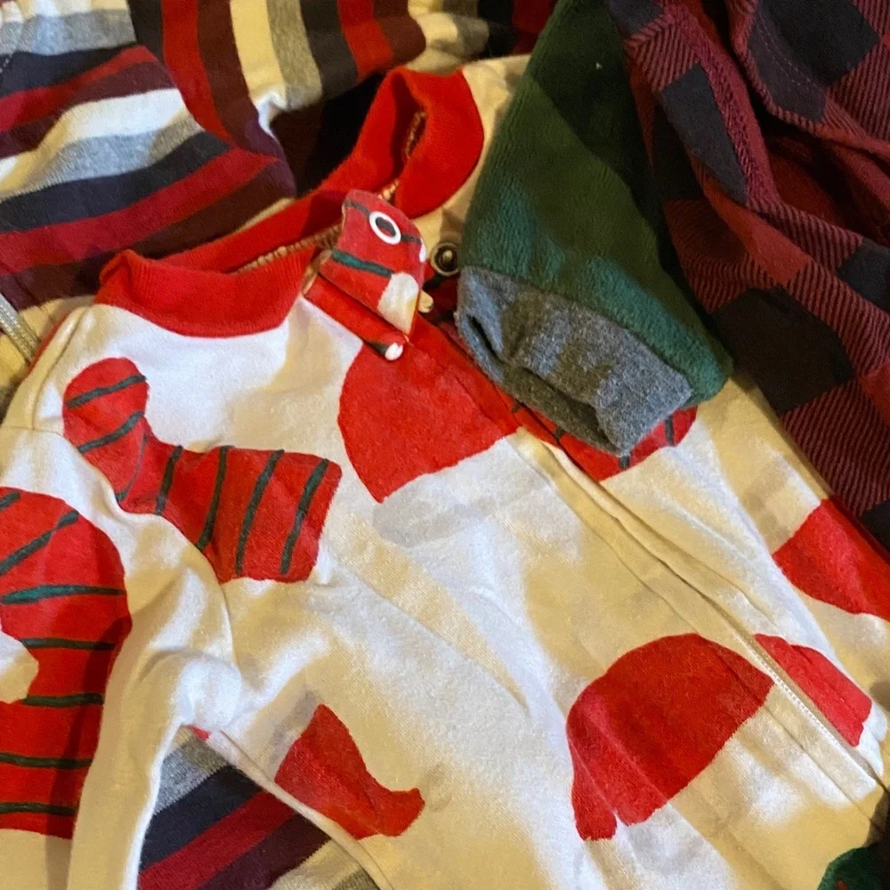 Set of 7 Christmas holiday sleepwear outfits sz 3-6 and 6 mos